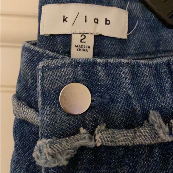 k/lab Frayed Mid-Rise Crop Jeans - Picture 6 of 6